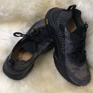 Vibram mesh sneakers